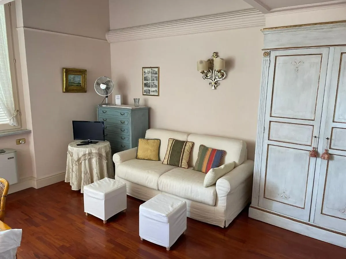 Appartamento Loft Flavia Viareggio 0*,  Italia